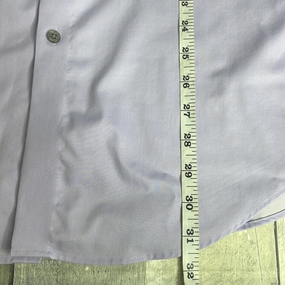 Calvin Klein Men’s button up long sleeve shirt. Light purple/lilac. Non iron.EUC - Picture 5 of 10
